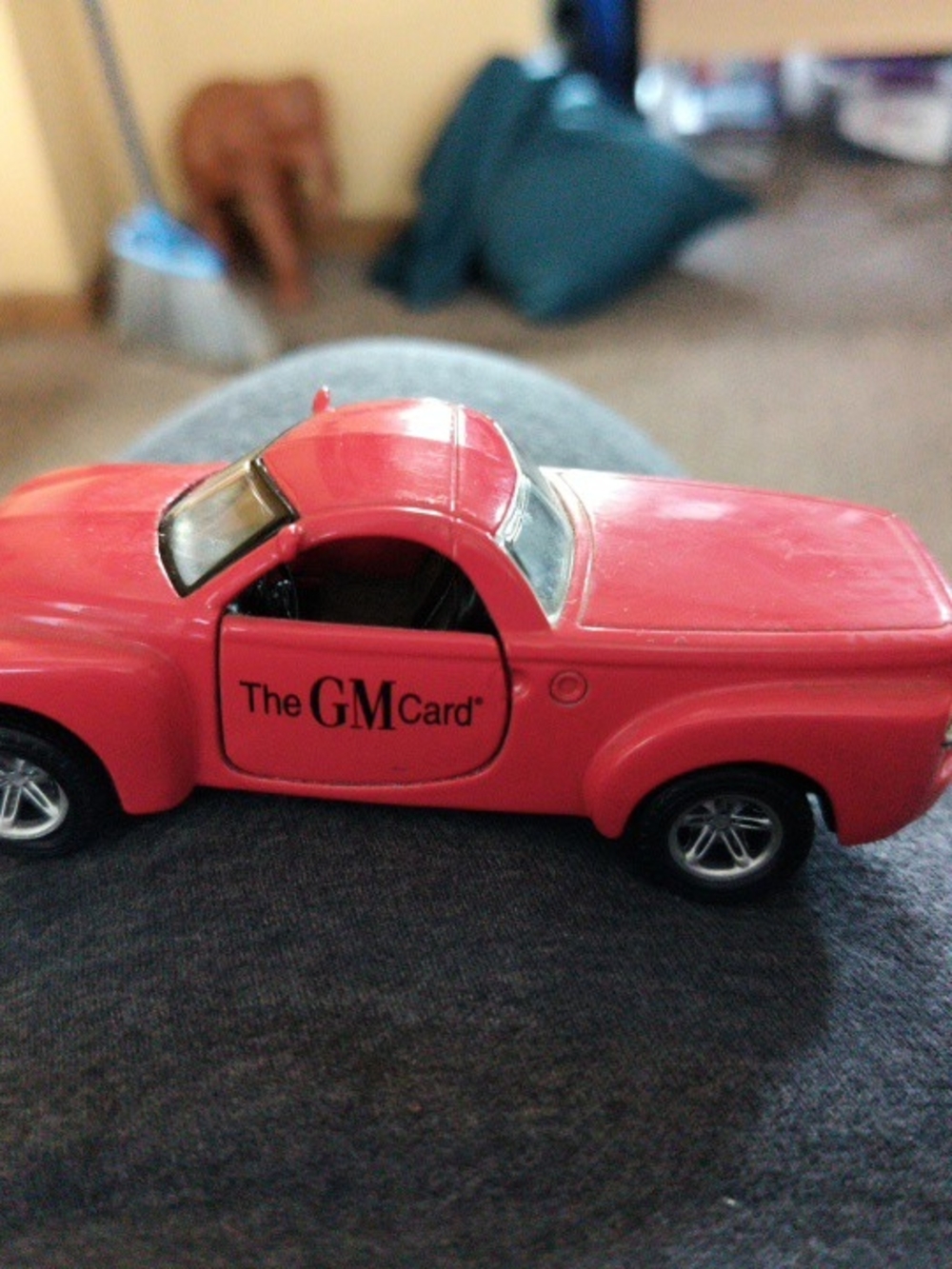 Diecast Toy Car 1 /36 Scale Red GM Card Promotional Toy Truck Chevrolet SSR